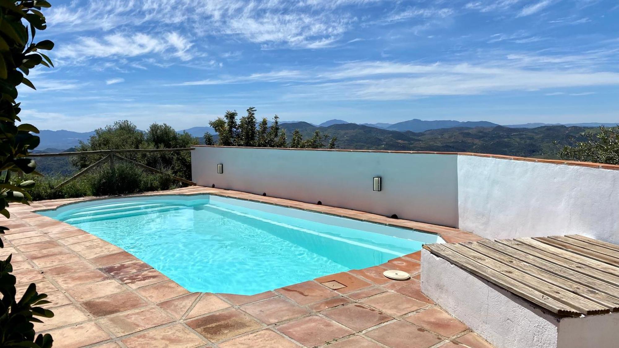El Cielo, Cortijo En El Corazon De Montanas * Málaga