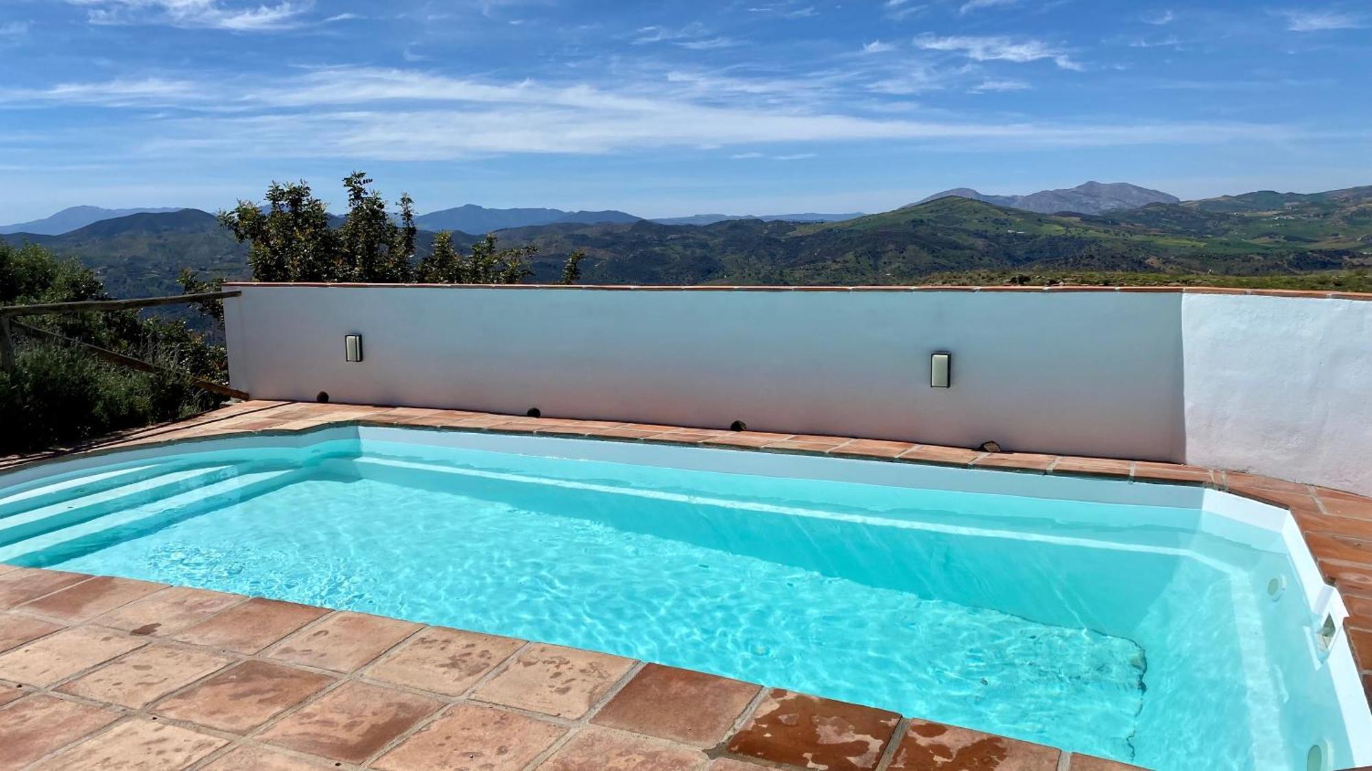 El Cielo, Cortijo En El Corazon De Montanas