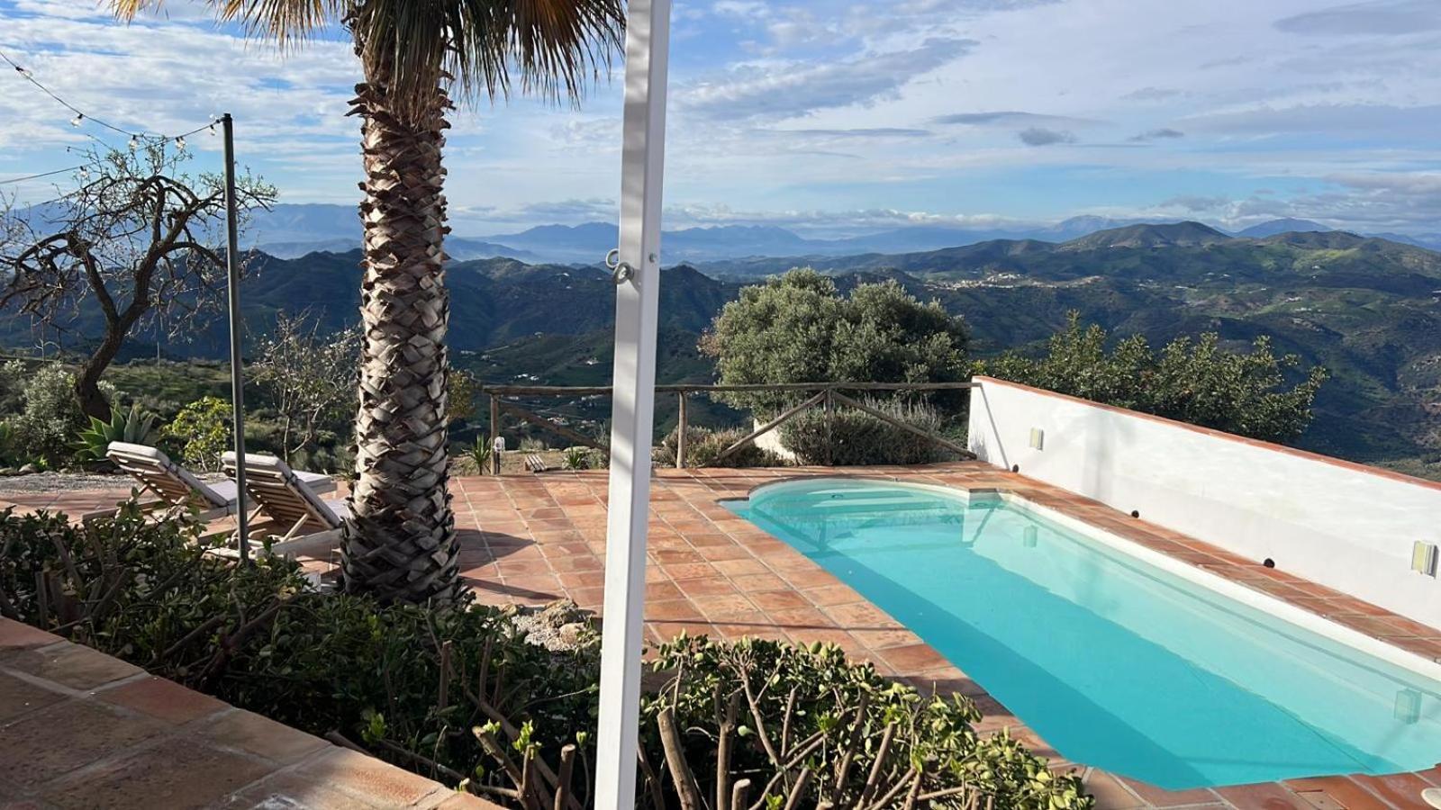 El Cielo, Cortijo En El Corazon De Montanas Villa Málaga